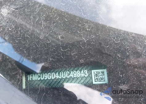 2018 Ford Escape Se z USA, uszkodzony, nr VIN 1FMCU9GD4JUC49843